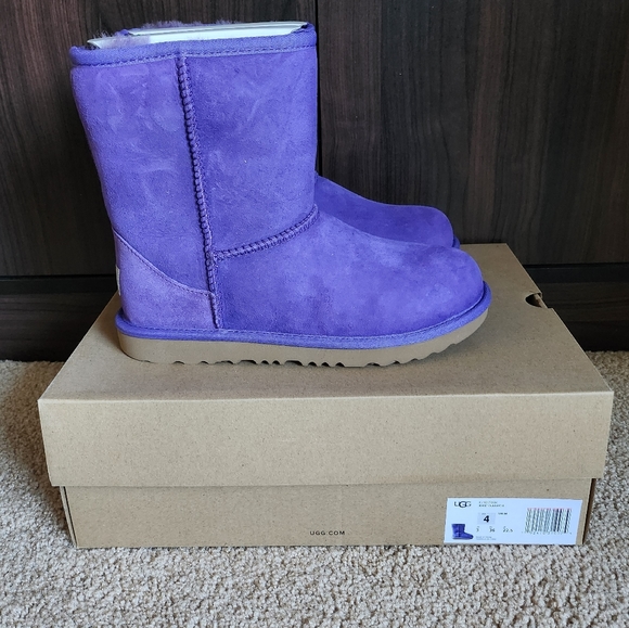 UGG Other - UGG Kids Classic 2 Purple